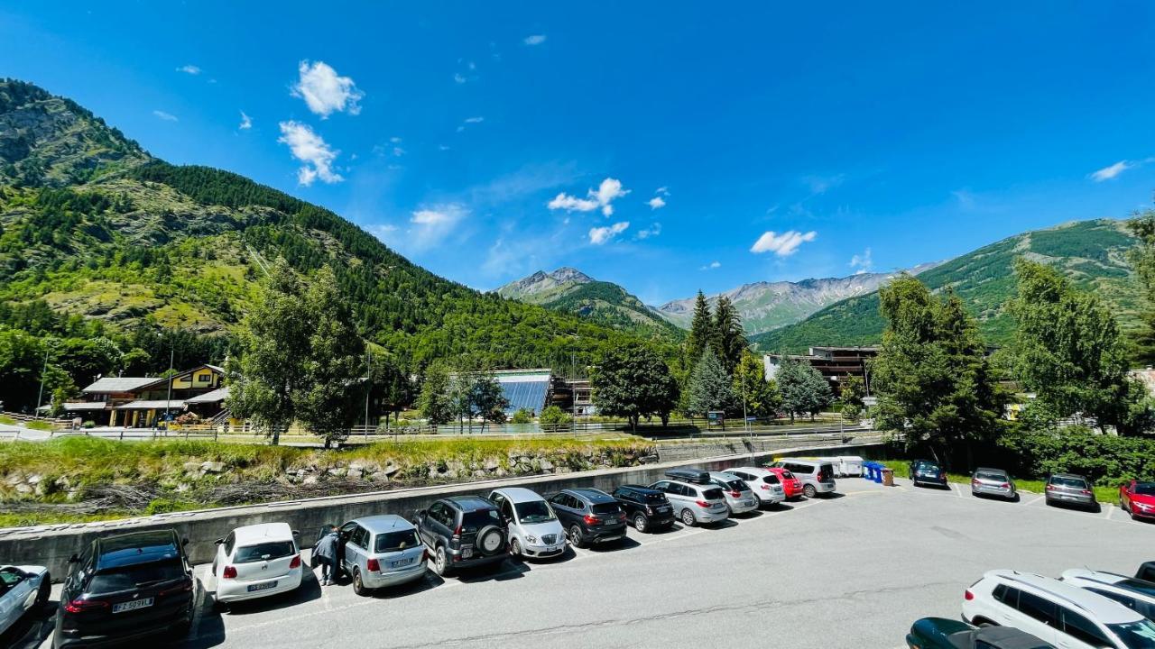 Appartamento Smith Roero - Affitti Brevi Italia Bardonecchia Dış mekan fotoğraf